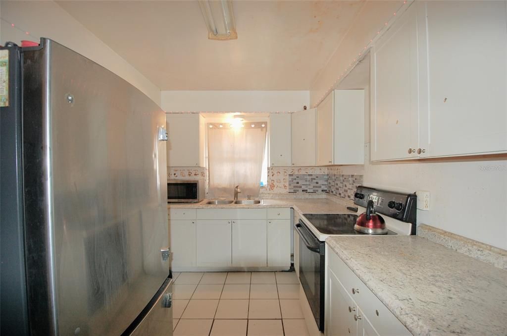 For Sale: $325,000 (4 beds, 0 baths, 1841 Square Feet)