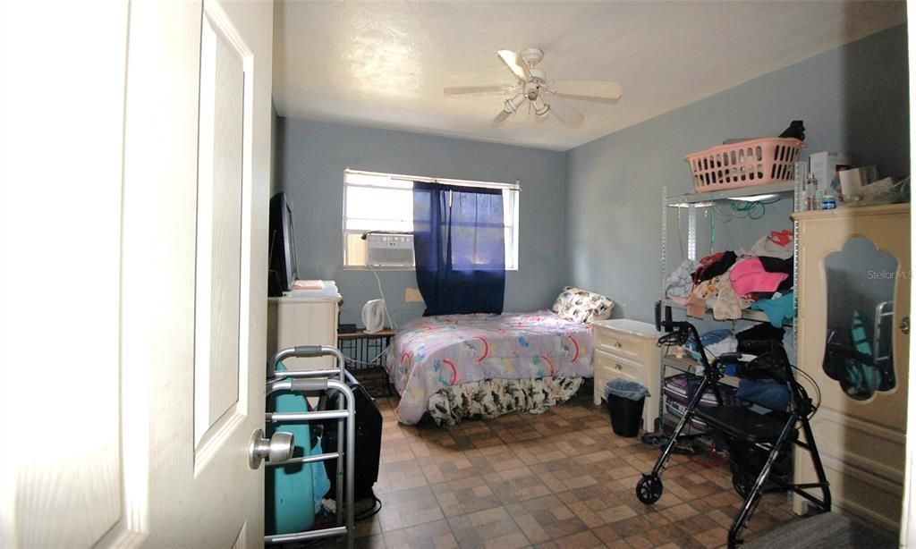 For Sale: $325,000 (4 beds, 0 baths, 1841 Square Feet)