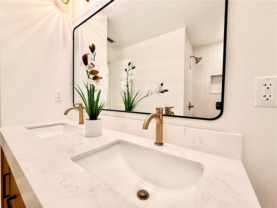 For Sale: $685,000 (4 beds, 2 baths, 2138 Square Feet)
