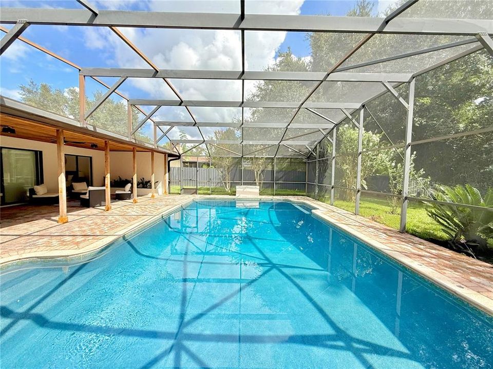 For Sale: $685,000 (4 beds, 2 baths, 2138 Square Feet)