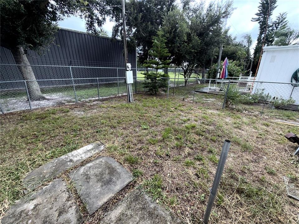 For Sale: $115,000 (1 beds, 1 baths, 576 Square Feet)