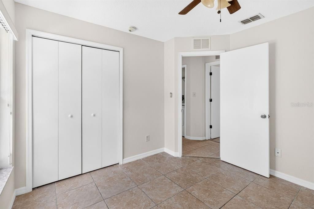 For Sale: $279,000 (3 beds, 2 baths, 1107 Square Feet)