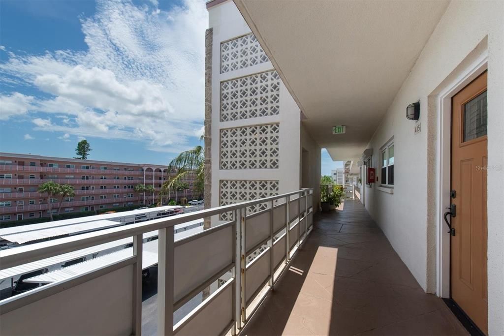 For Sale: $205,000 (2 beds, 2 baths, 1245 Square Feet)