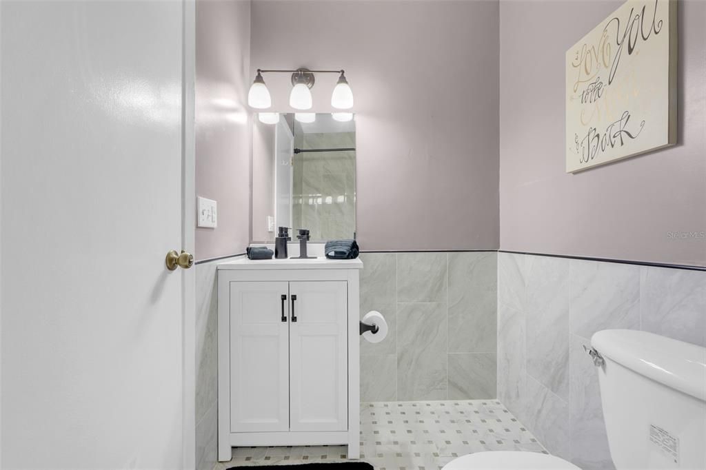 For Rent: $2,200 (2 beds, 2 baths, 1400 Square Feet)