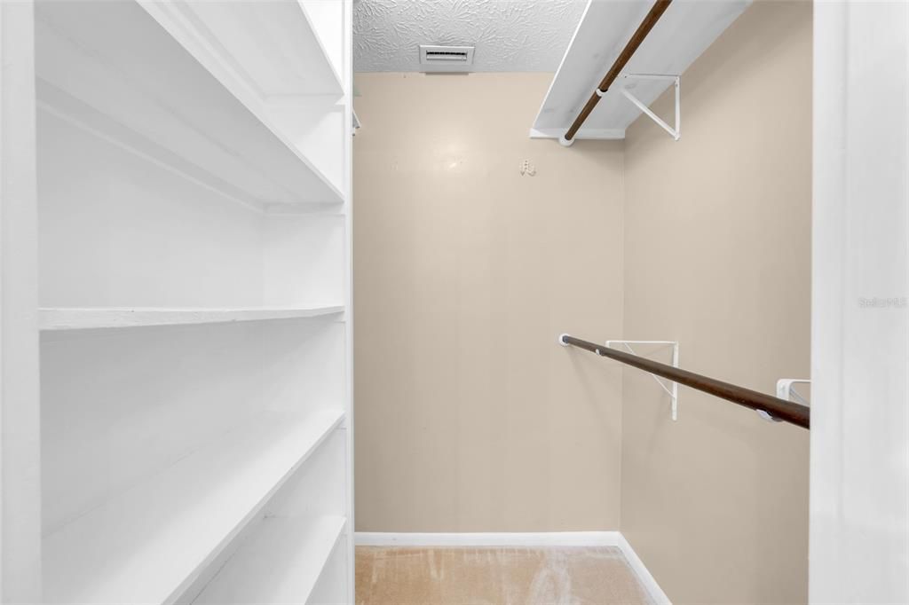For Rent: $2,200 (2 beds, 2 baths, 1400 Square Feet)