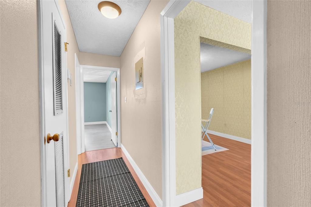 For Rent: $2,200 (2 beds, 2 baths, 1400 Square Feet)