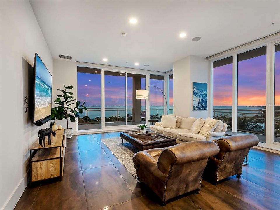 En Venta: $3,495,000 (3 camas, 3 baños, 3630 Pies cuadrados)
