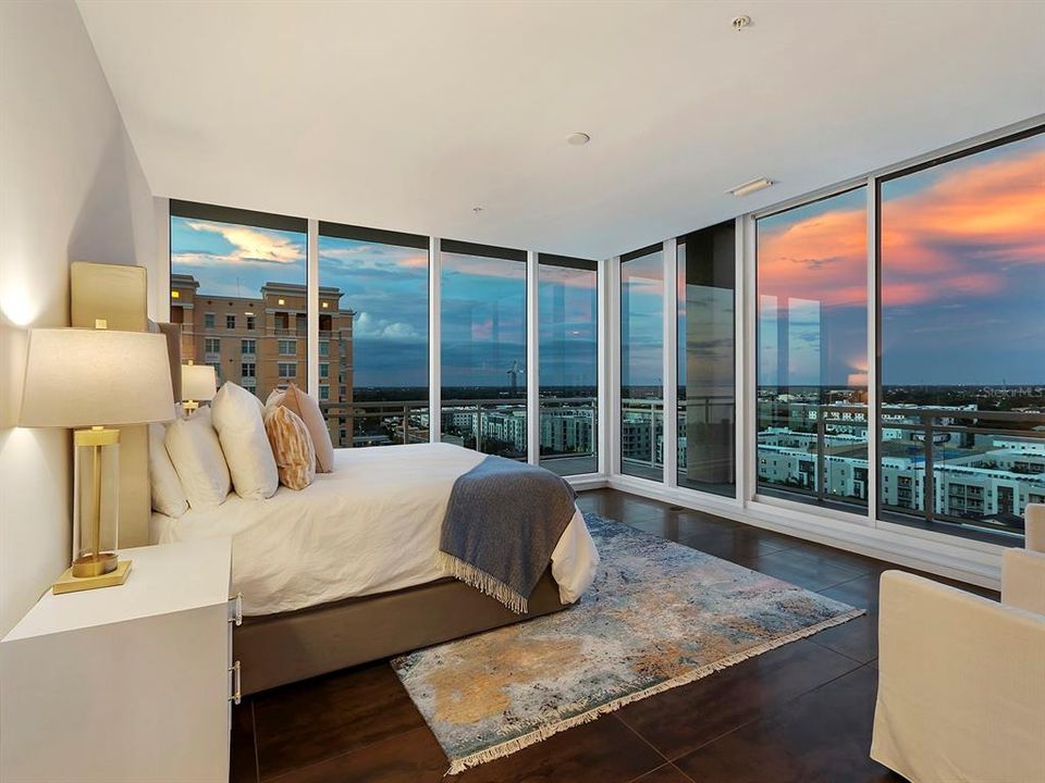 En Venta: $3,495,000 (3 camas, 3 baños, 3630 Pies cuadrados)