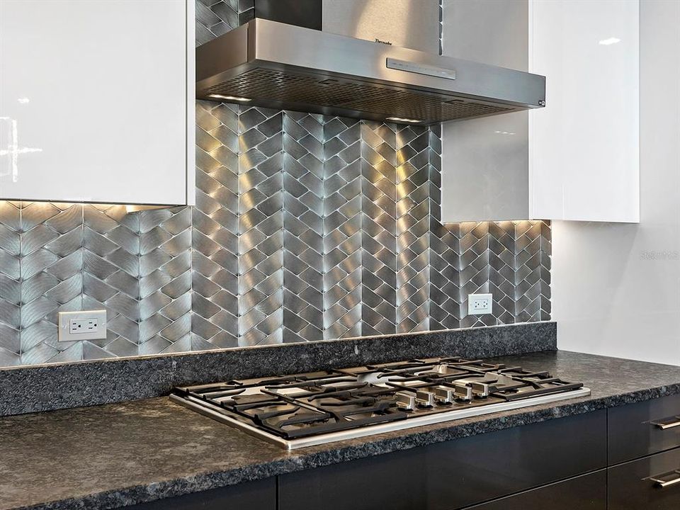 En Venta: $3,495,000 (3 camas, 3 baños, 3630 Pies cuadrados)