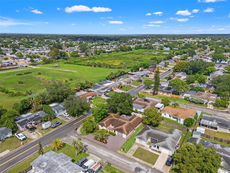 На продажу: $275,000 (2 спален, 2 ванн, 1613 Квадратных фут)