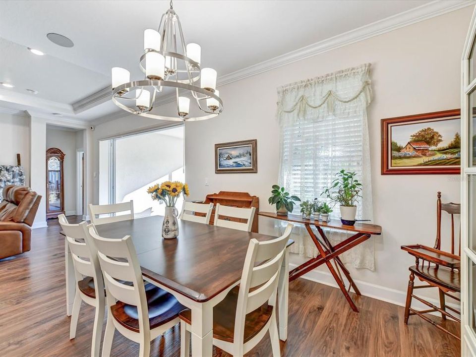 For Sale: $699,900 (2 beds, 2 baths, 1963 Square Feet)