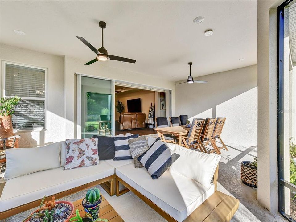 For Sale: $699,900 (2 beds, 2 baths, 1963 Square Feet)
