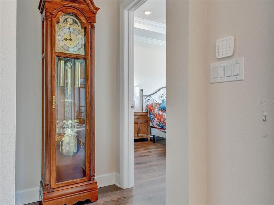 For Sale: $699,900 (2 beds, 2 baths, 1963 Square Feet)