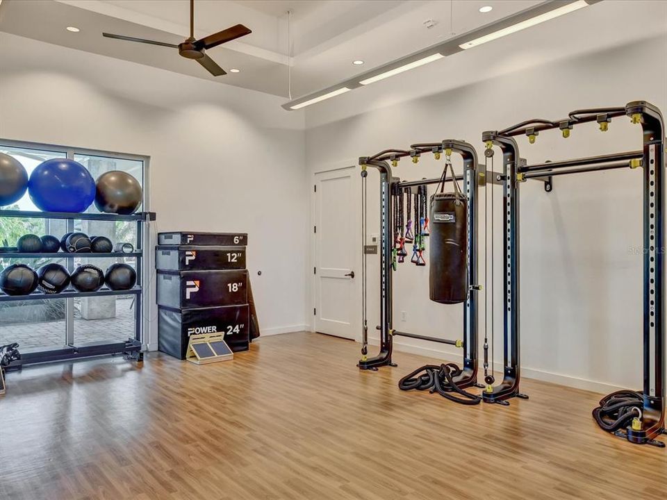 For Sale: $699,900 (2 beds, 2 baths, 1963 Square Feet)