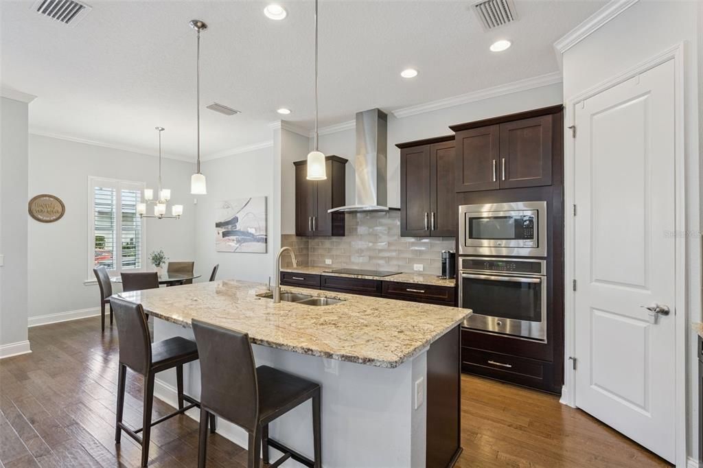 For Sale: $699,000 (3 beds, 2 baths, 1857 Square Feet)