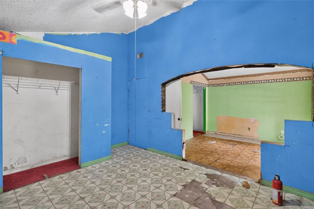 En Venta: $155,000 (3 camas, 2 baños, 1663 Pies cuadrados)