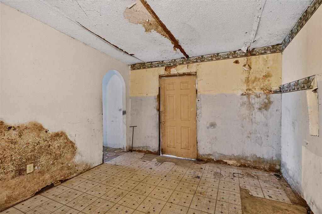 En Venta: $155,000 (3 camas, 2 baños, 1663 Pies cuadrados)