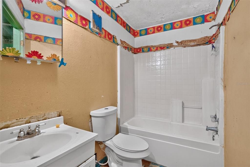 En Venta: $155,000 (3 camas, 2 baños, 1663 Pies cuadrados)