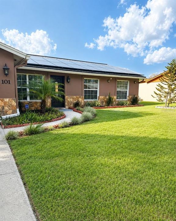 For Rent: $2,400 (3 beds, 2 baths, 1850 Square Feet)