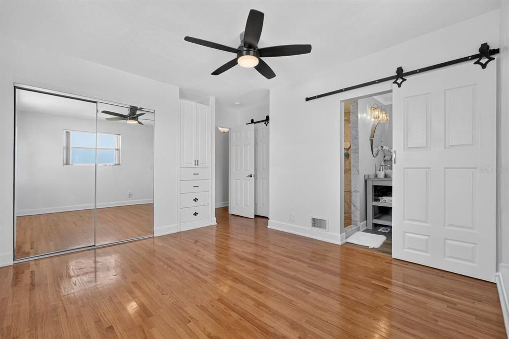 En Venta: $479,900 (3 camas, 2 baños, 1836 Pies cuadrados)