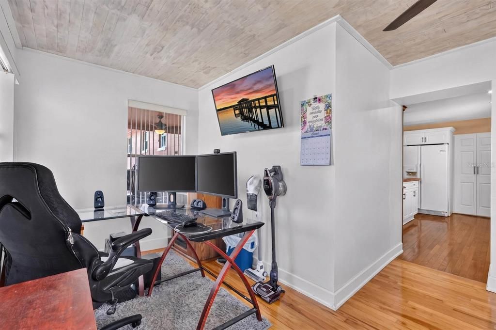 En Venta: $479,900 (3 camas, 2 baños, 1836 Pies cuadrados)