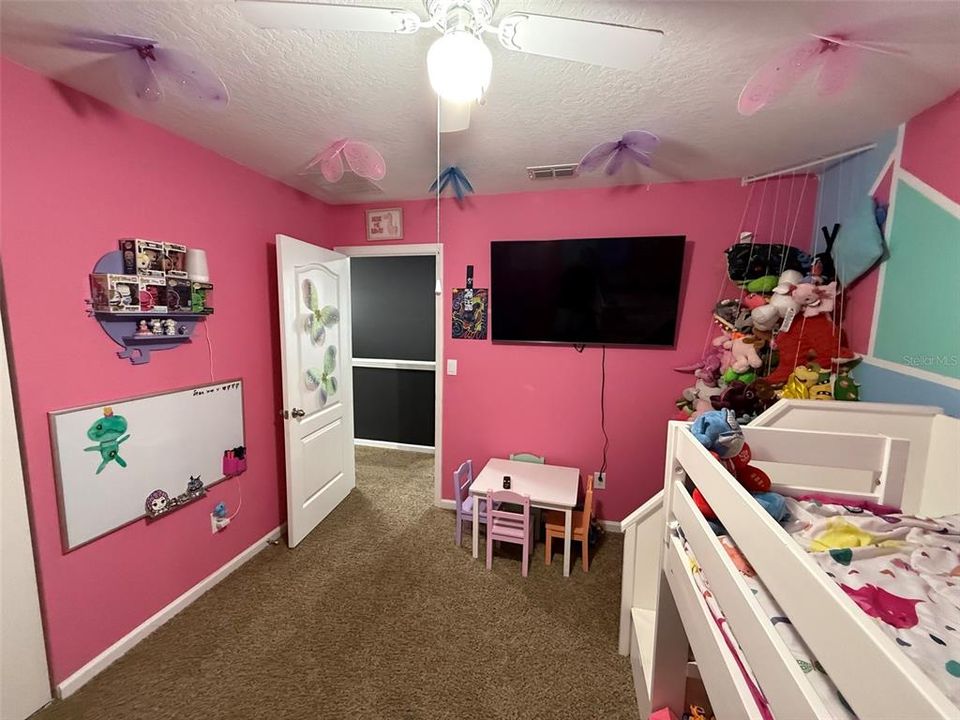 For Rent: $2,800 (5 beds, 3 baths, 2542 Square Feet)