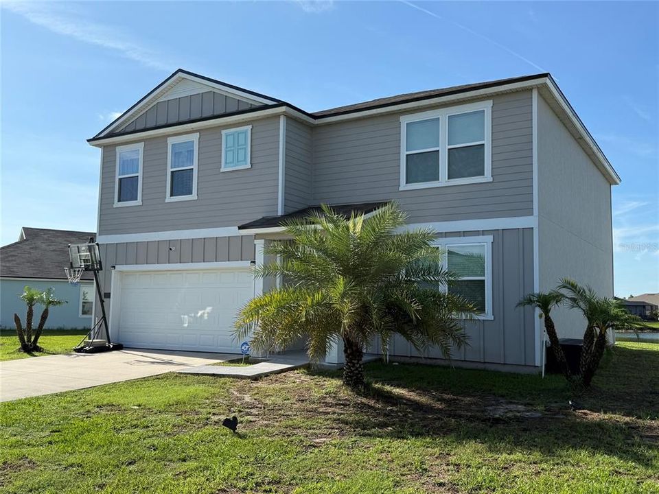 For Rent: $2,800 (5 beds, 3 baths, 2542 Square Feet)