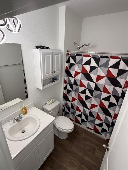 For Rent: $2,800 (5 beds, 3 baths, 2542 Square Feet)