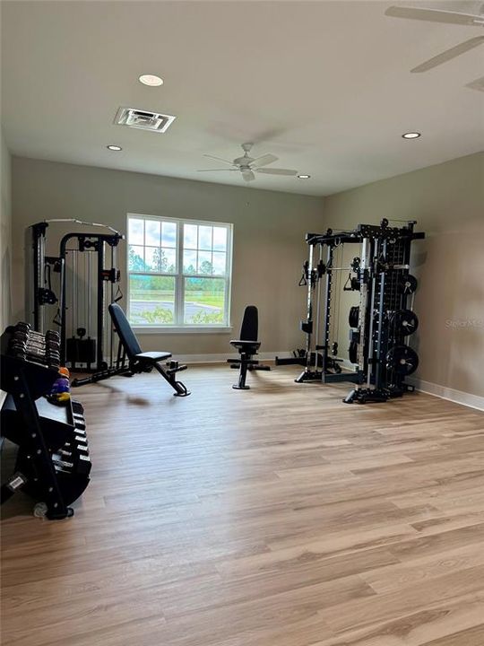 For Rent: $2,800 (5 beds, 3 baths, 2542 Square Feet)
