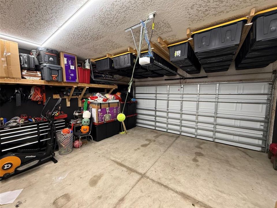 For Rent: $2,800 (5 beds, 3 baths, 2542 Square Feet)