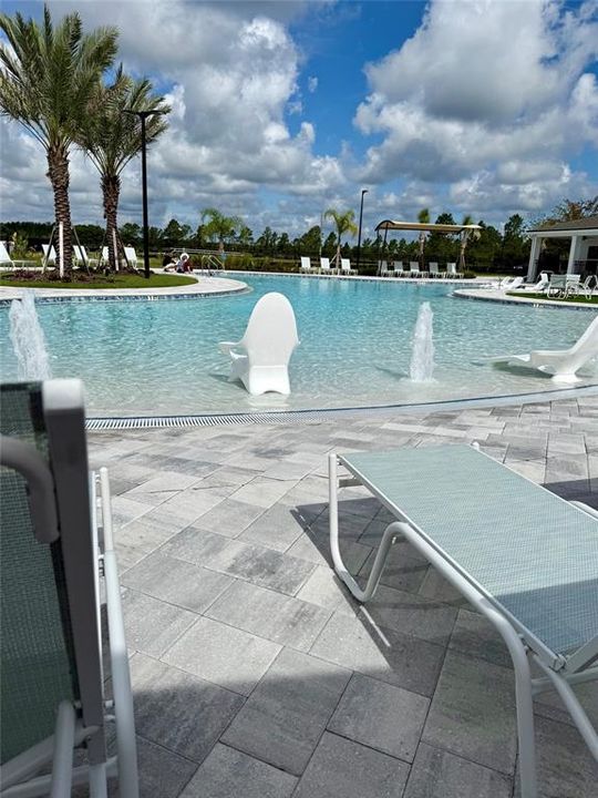For Rent: $2,800 (5 beds, 3 baths, 2542 Square Feet)