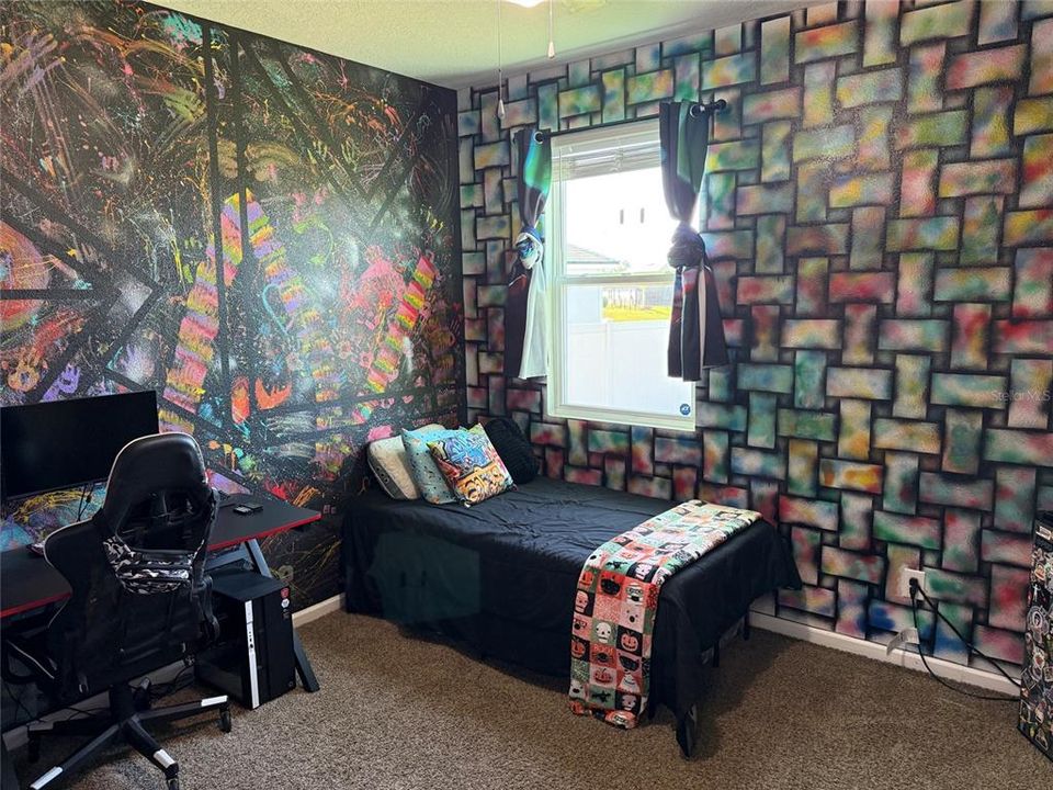 For Rent: $2,800 (5 beds, 3 baths, 2542 Square Feet)