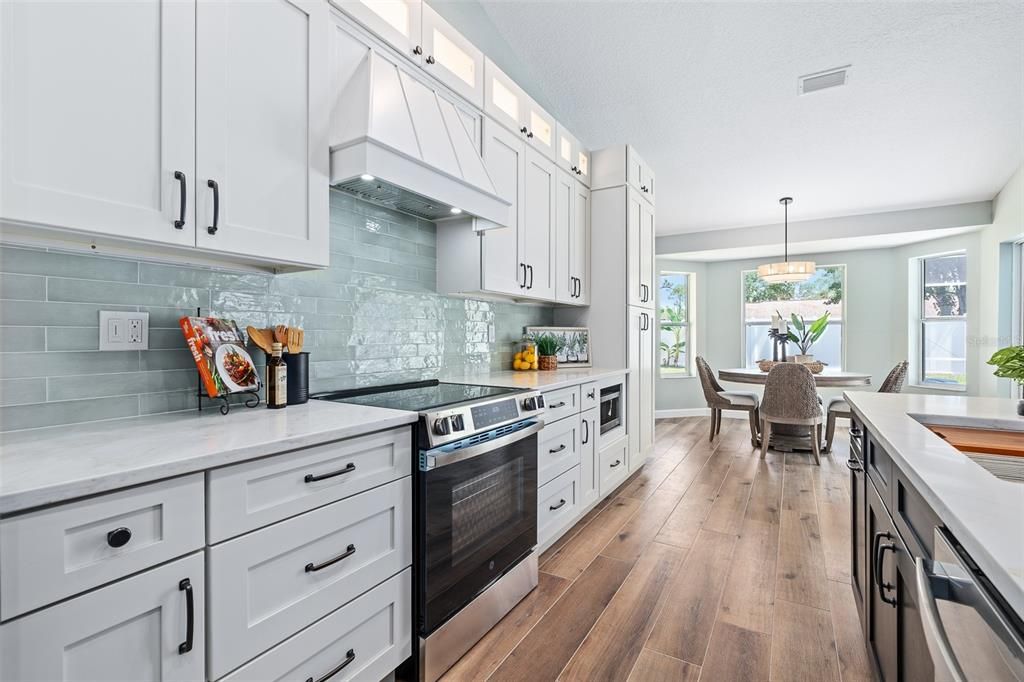 For Sale: $519,400 (3 beds, 2 baths, 2062 Square Feet)