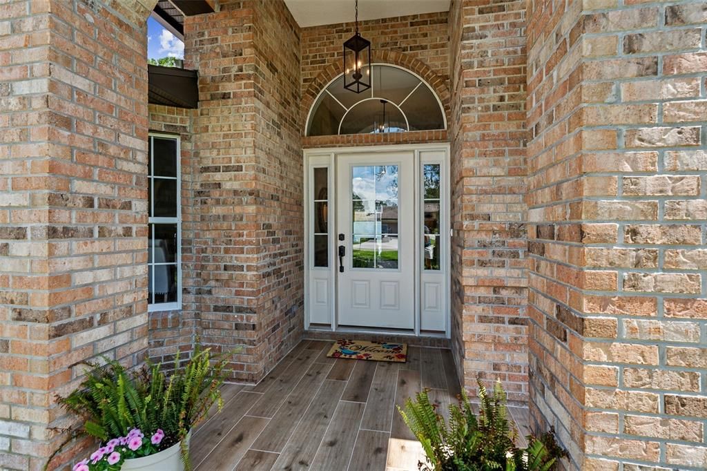 For Sale: $519,400 (3 beds, 2 baths, 2062 Square Feet)