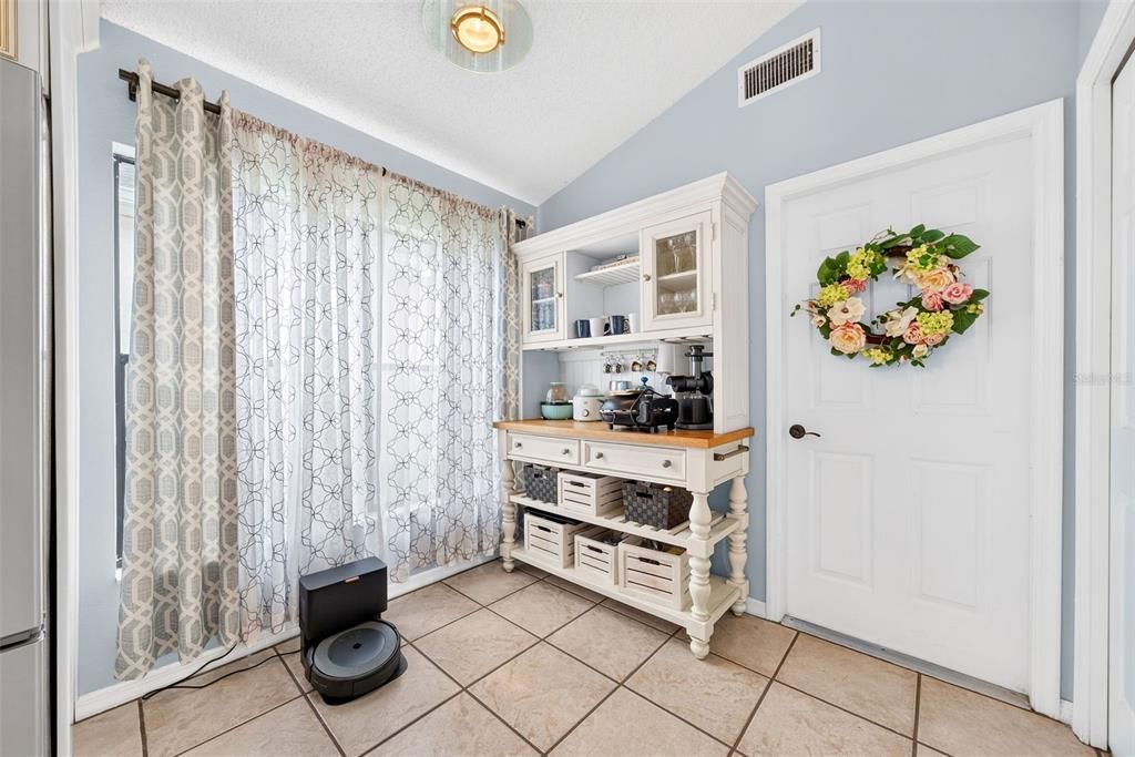 For Sale: $478,000 (3 beds, 2 baths, 1600 Square Feet)