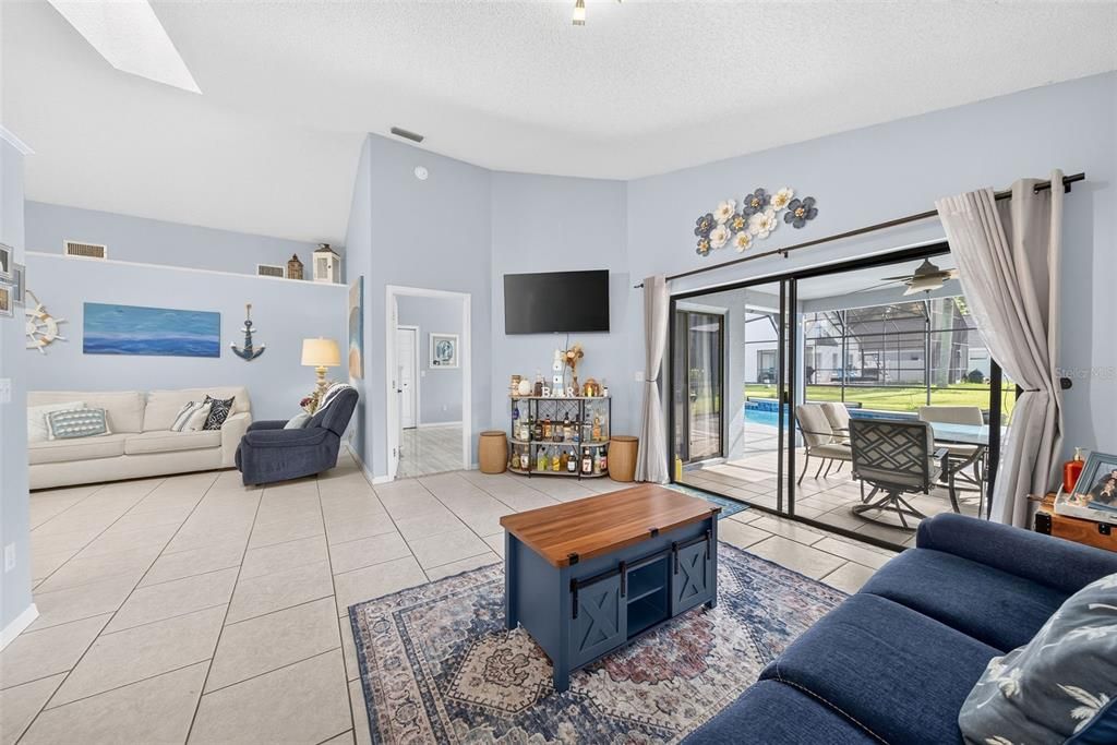 For Sale: $478,000 (3 beds, 2 baths, 1600 Square Feet)