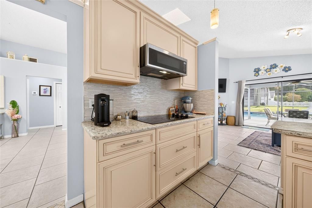 For Sale: $478,000 (3 beds, 2 baths, 1600 Square Feet)