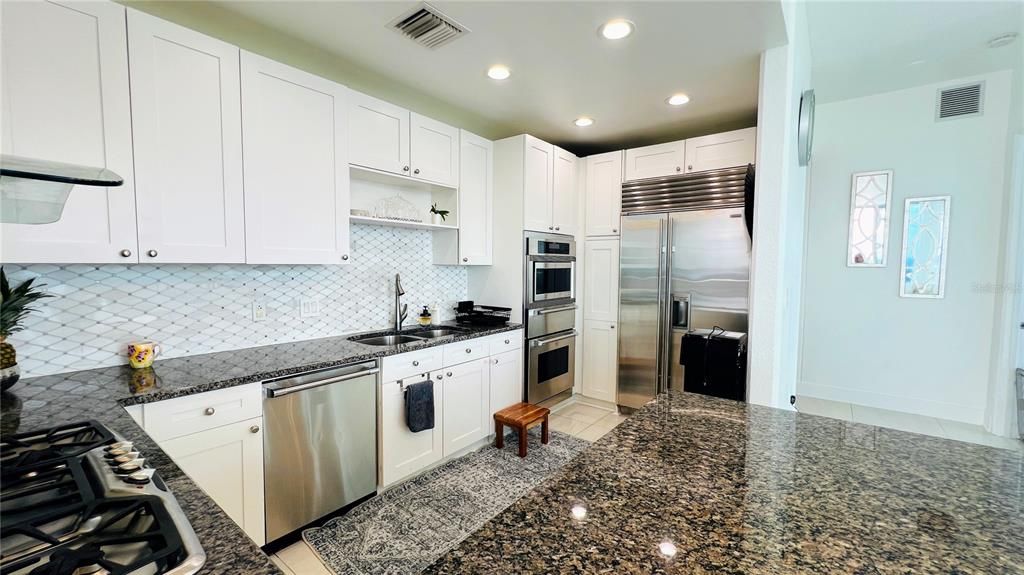 For Sale: $1,250,000 (3 beds, 3 baths, 2159 Square Feet)
