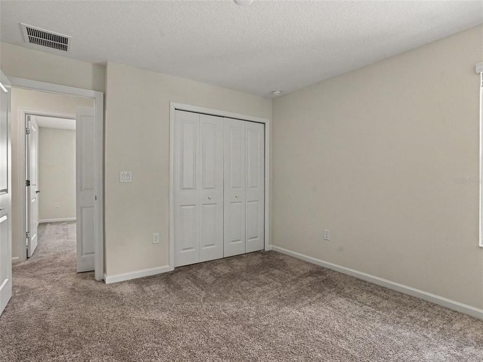 For Sale: $424,999 (5 beds, 2 baths, 2915 Square Feet)