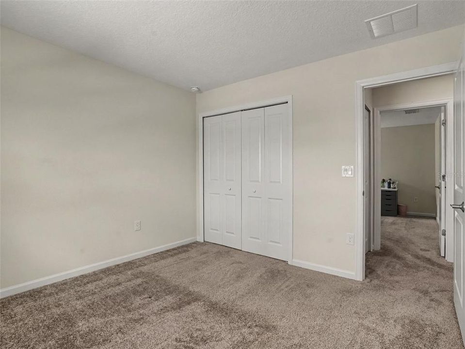 For Sale: $424,999 (5 beds, 2 baths, 2915 Square Feet)