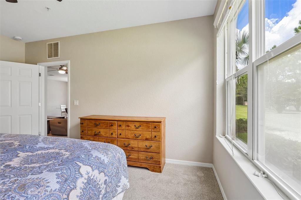 For Sale: $219,000 (2 beds, 2 baths, 1504 Square Feet)