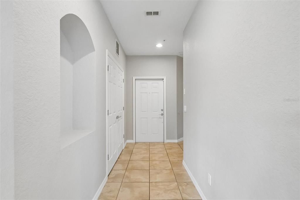 For Sale: $219,000 (2 beds, 2 baths, 1504 Square Feet)