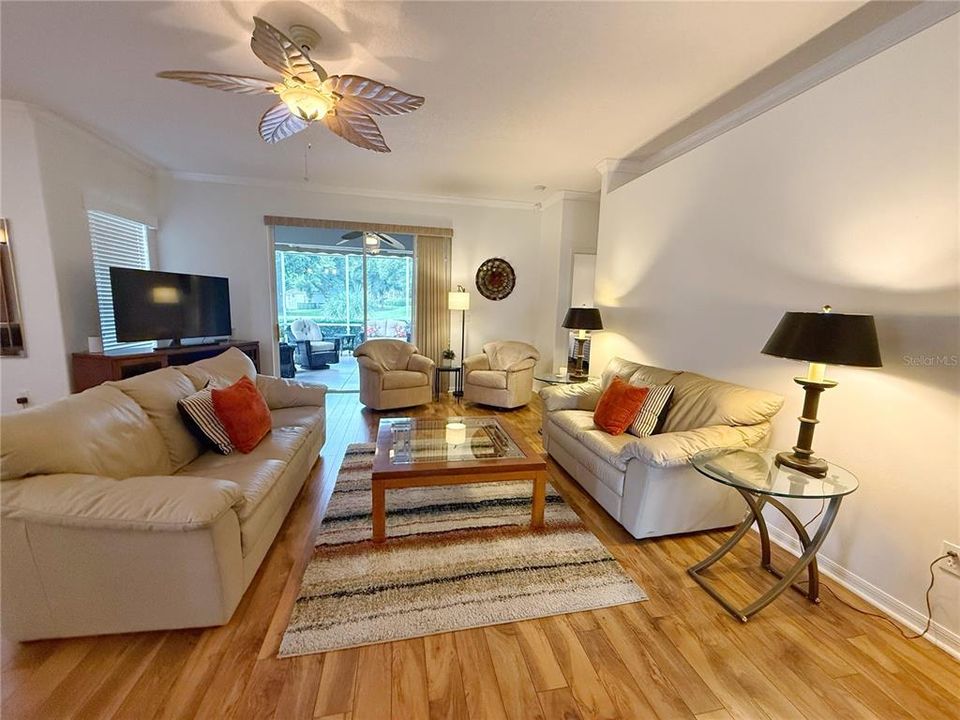 Active With Contract: $387,500 (3 beds, 2 baths, 2035 Square Feet)