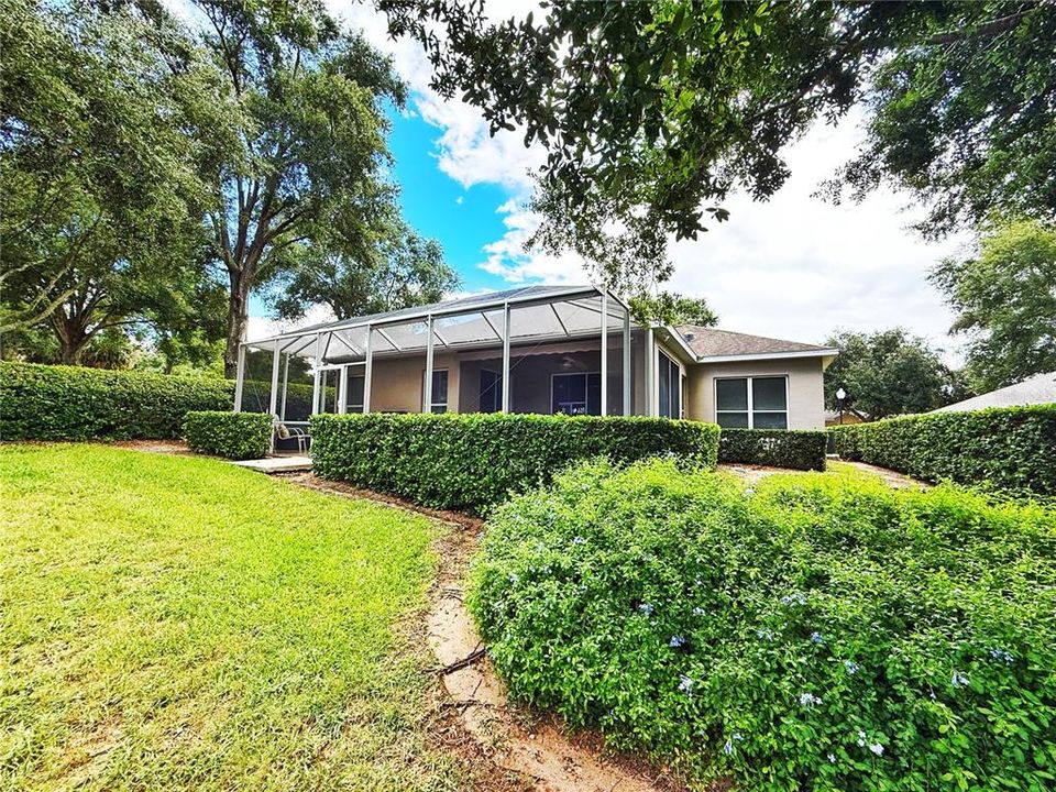 Active With Contract: $387,500 (3 beds, 2 baths, 2035 Square Feet)