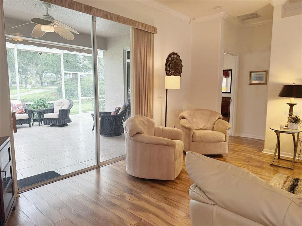 Active With Contract: $387,500 (3 beds, 2 baths, 2035 Square Feet)