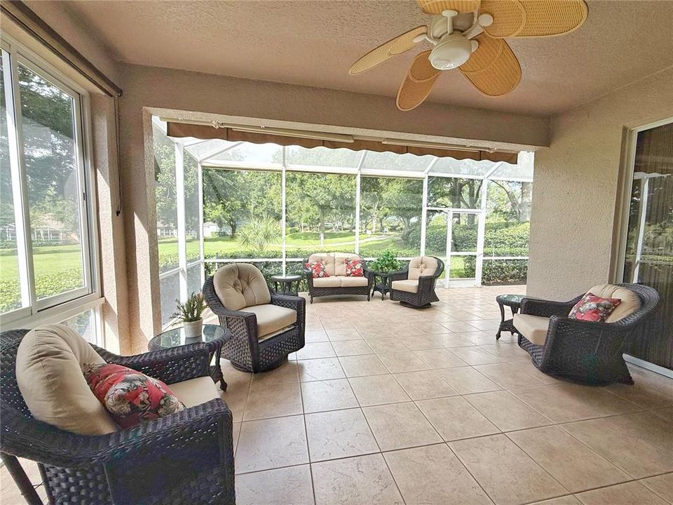 Active With Contract: $387,500 (3 beds, 2 baths, 2035 Square Feet)