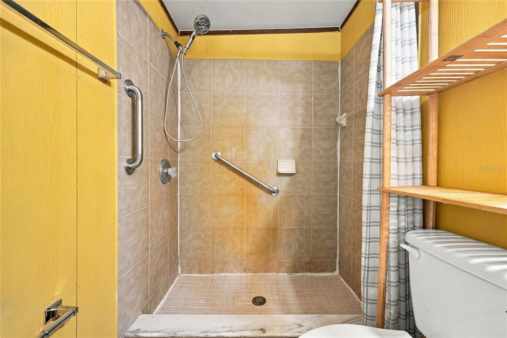 En Venta: $249,500 (3 camas, 2 baños, 1093 Pies cuadrados)