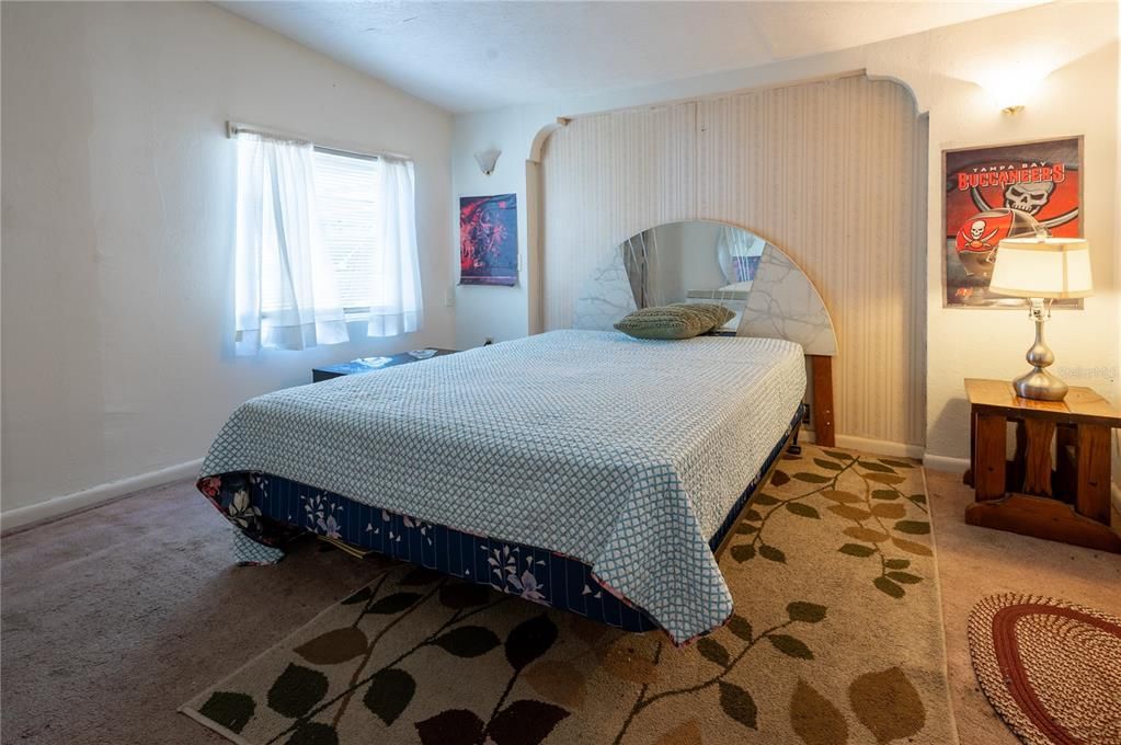En Venta: $289,000 (2 camas, 1 baños, 1272 Pies cuadrados)