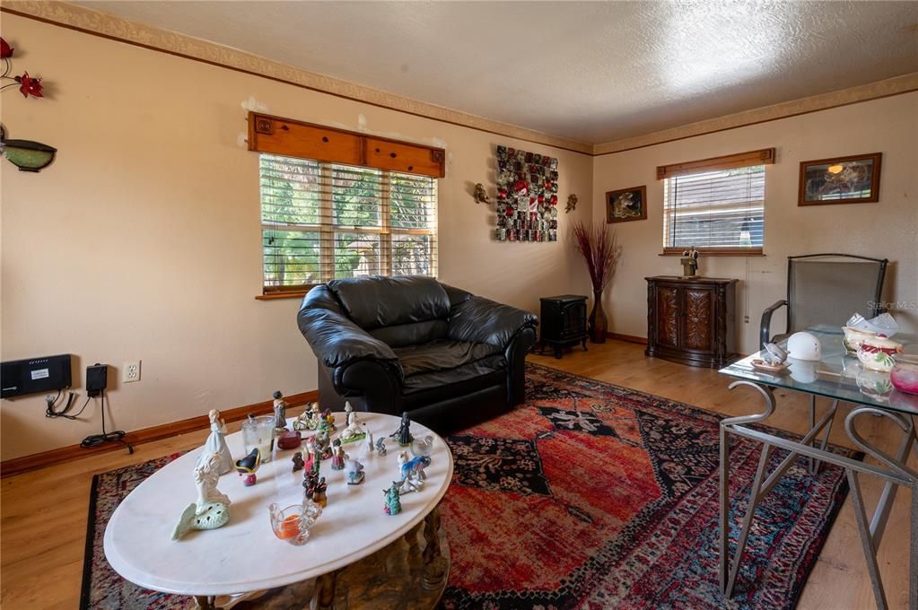 En Venta: $289,000 (2 camas, 1 baños, 1272 Pies cuadrados)