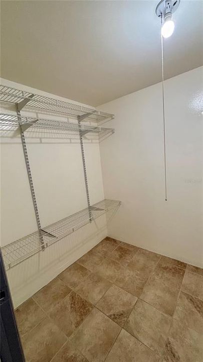 For Sale: $120,000 (1 beds, 1 baths, 675 Square Feet)